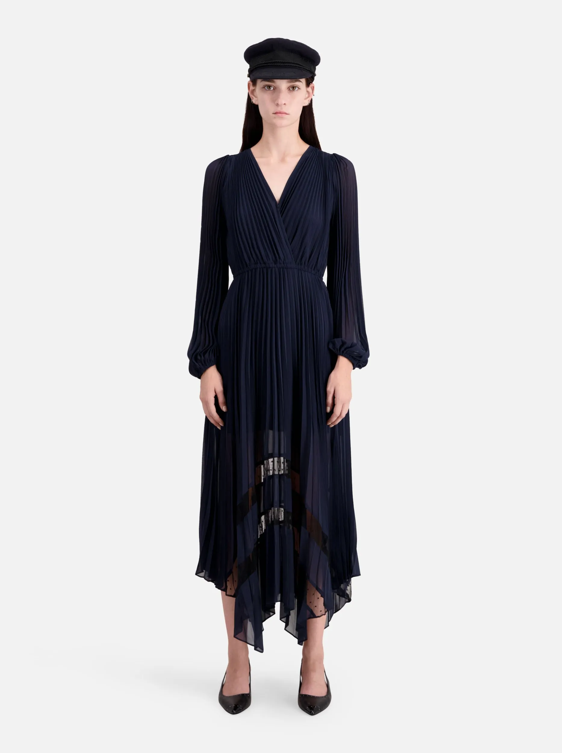 Vestido largo de crepé escotado plisado sol en azul